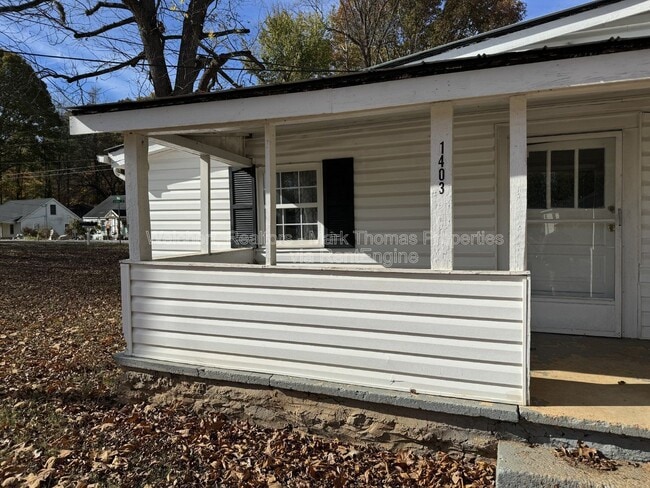 Photo - 1403 Elm St