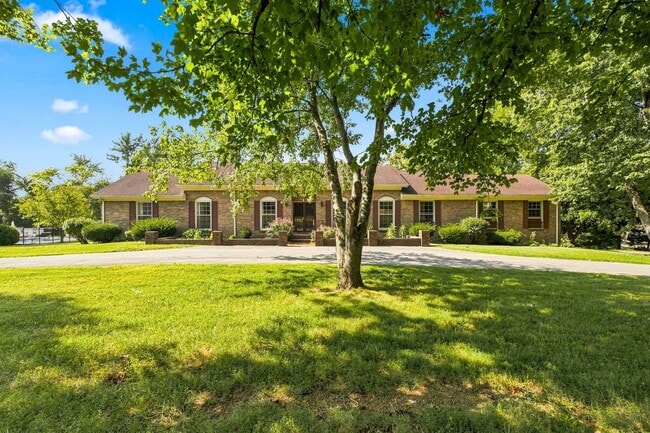 Photo - 1713 Pinetree Ln