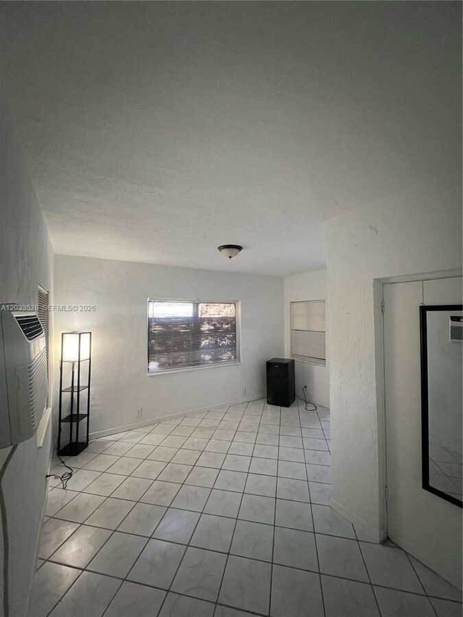 Photo - 1060 NW 116th St Unit 4