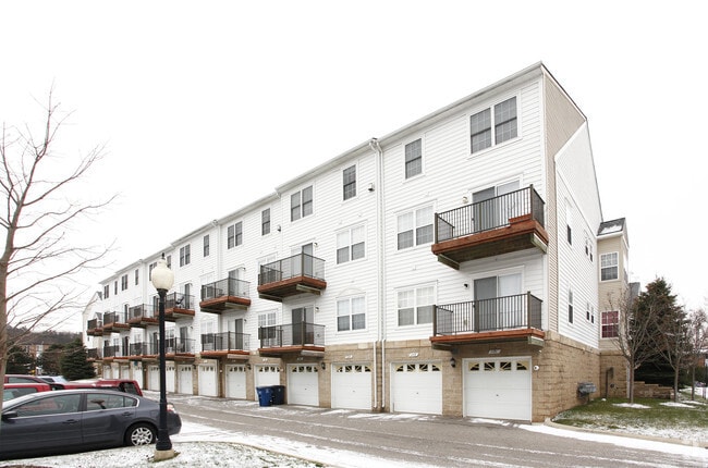 Photo - Nielsen Square