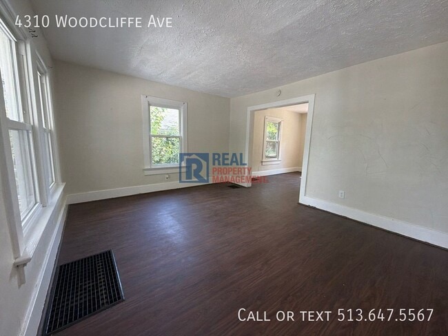 4310 Woodcliffe Ave