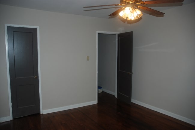 Photo - 2038 Dellwood Pl