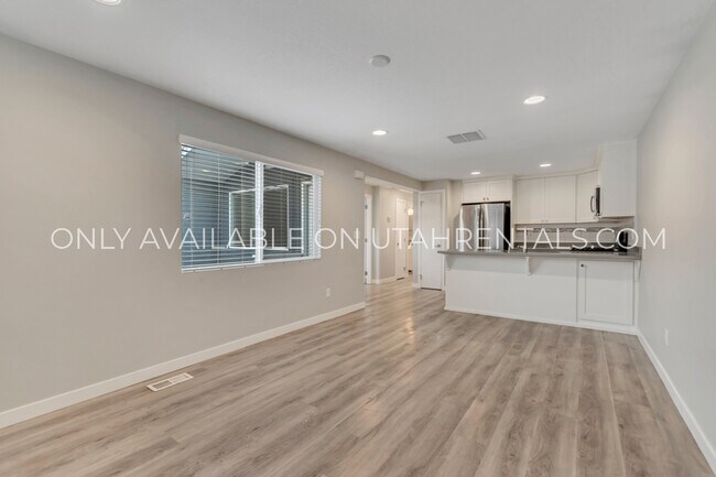 Photo - 1259 E 5600 S