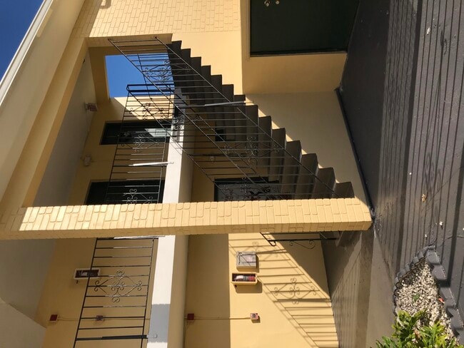 Photo - 2285 NE 172nd St Unit 7