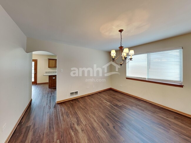 Photo - 902 Thorn Creek Dr