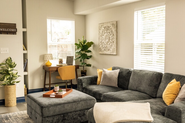 Photo - 431 Leboeuf St