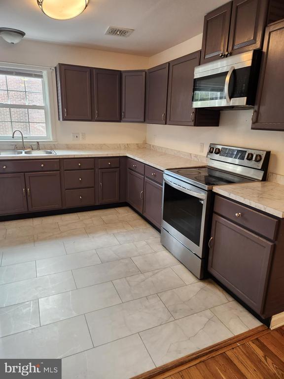 Photo - 501 S Seminary St