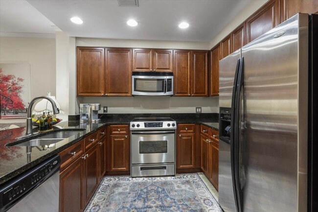 Photo - 121 N Monroe St