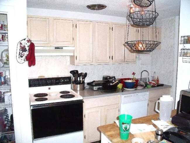 Photo - 50 Evergreen St Unit 27