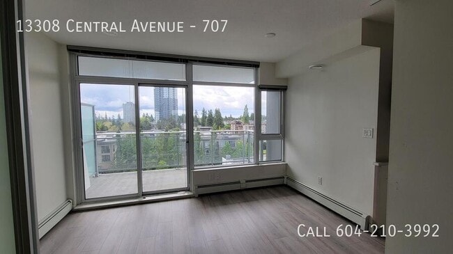 Building Photo - Evolve in Surrey Unit 707