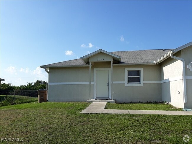 Building Photo - 5252 Centennial Blvd Rental