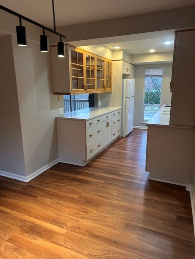 Photo - Two Bedroom Apartment for Rent - Marble Cliff/Grandview Unit 1989-C