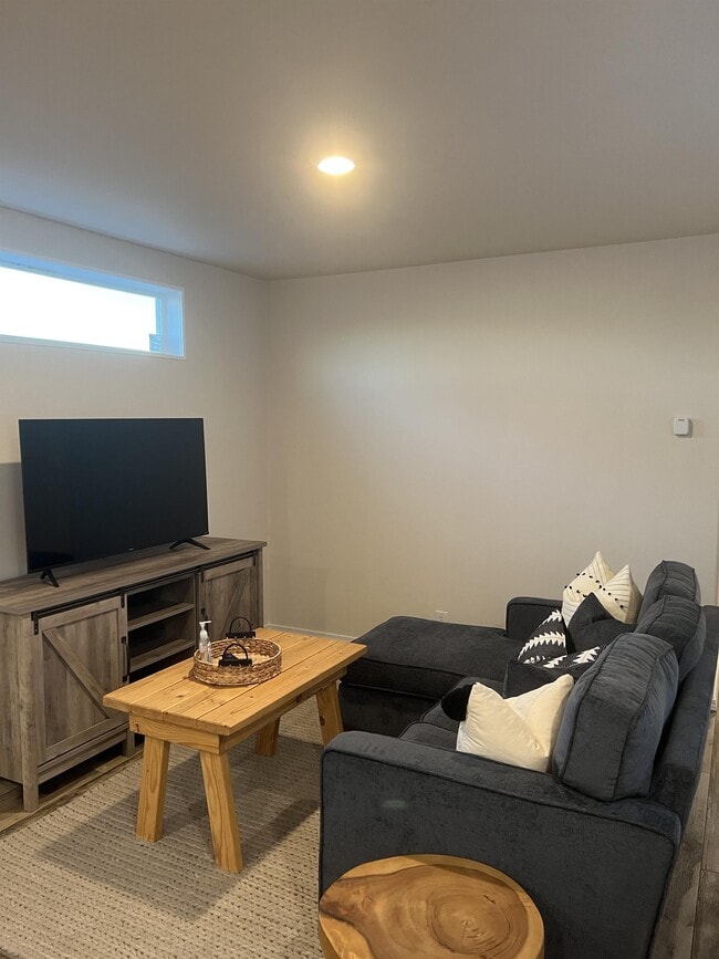 Photo - 112 Northside Dr