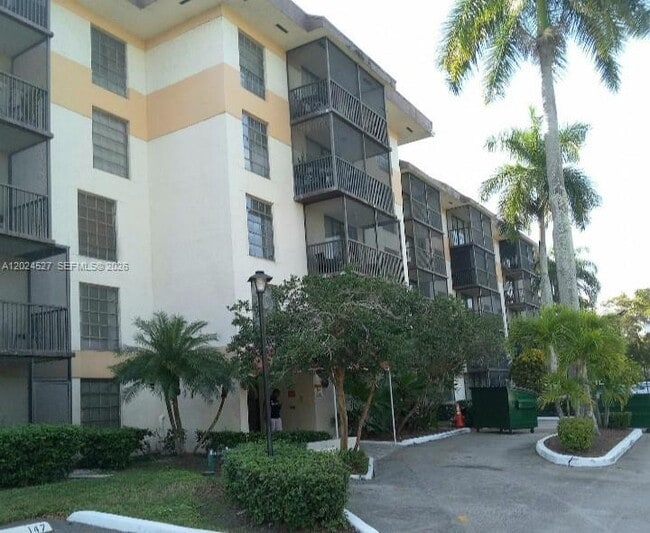 Building Photo - 5570 NW 44th St Unit 507A