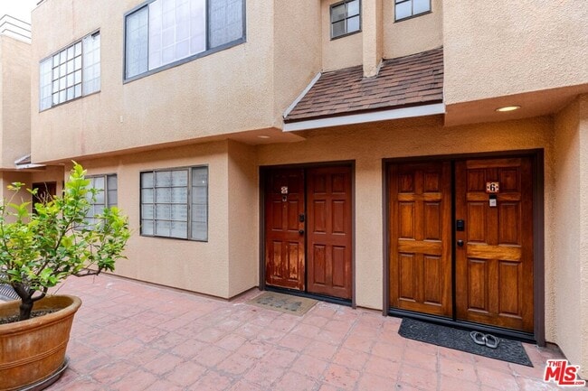 Photo - 5820 Yolanda Ave Unidad 5