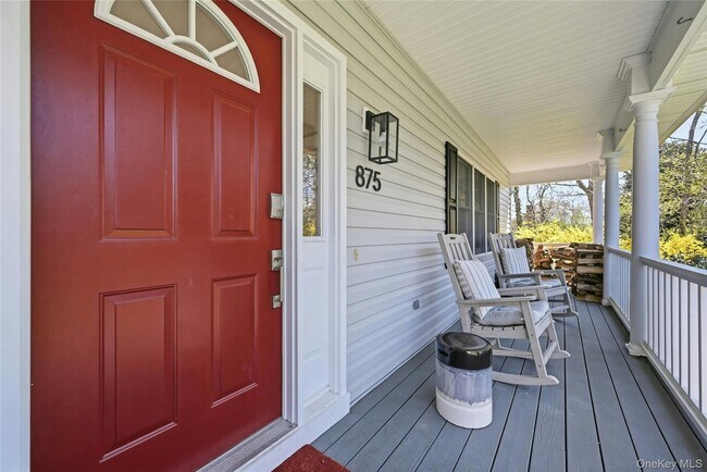 875 Deerfoot Path