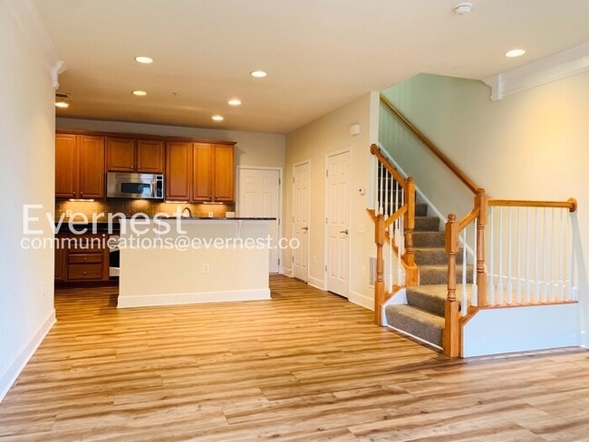 Photo - 2336 Brookmoor Ln Unit 377A