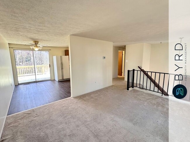 Photo - 2411 Carriage Creek Rd