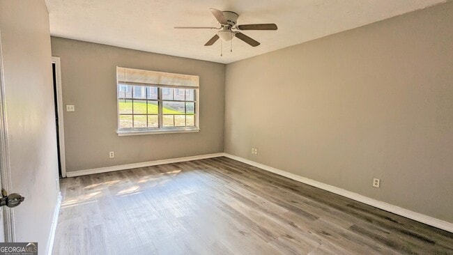 Photo - 1235 Riverside Dr Unit F5