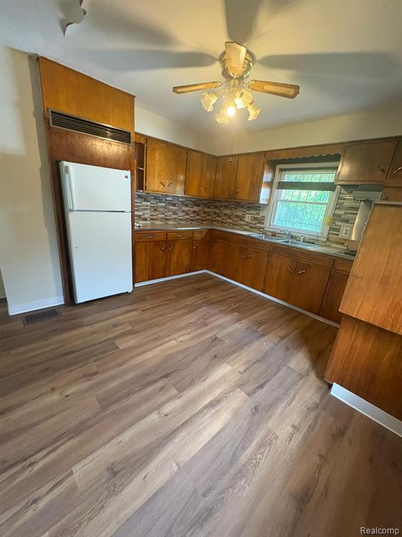 Photo - 1701 Park St