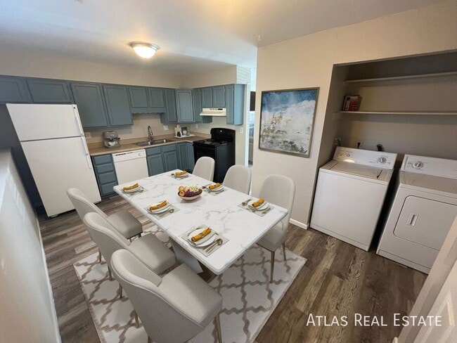 Photo - 4465 E Pikes Peak Ave