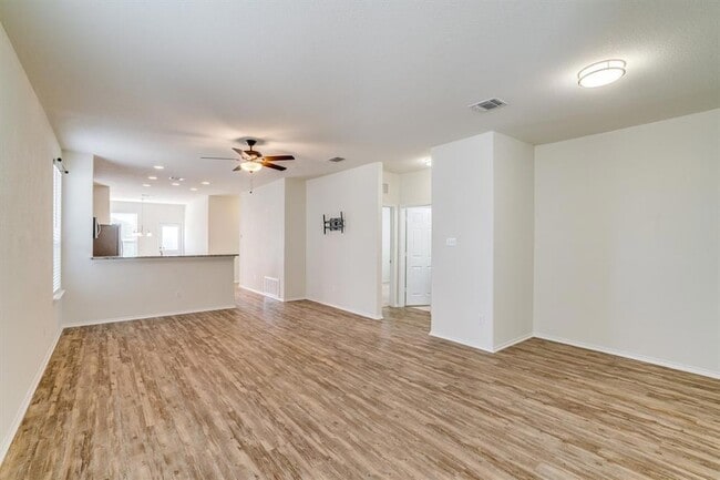 Photo - 273 La Dera Dr