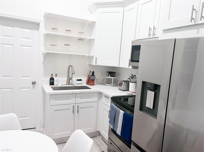 Photo - 2 br, 1 bath Duplex - 2425 Freret Street