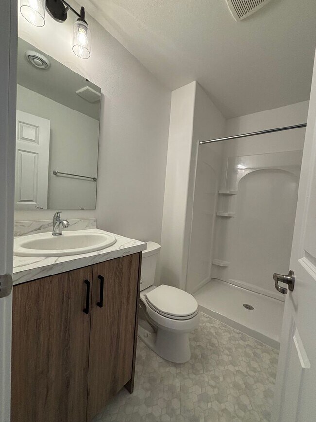 Photo - 3 Bed 3 Bath Townhome