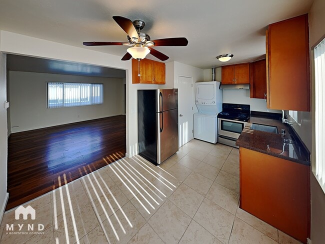 Photo - 237 N 8th St Unidad 4
