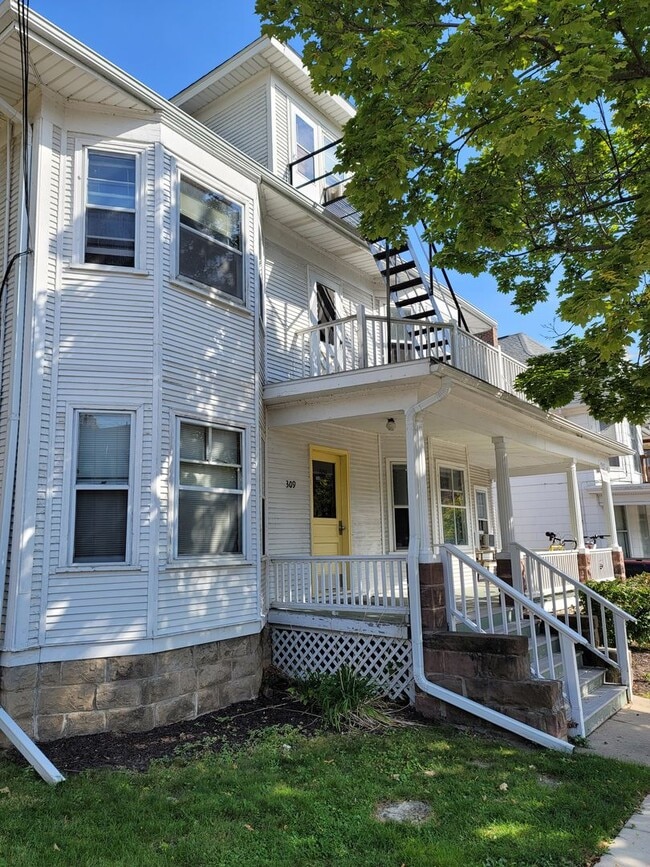 Photo - 309 N Pinckney St Unit 309-3A