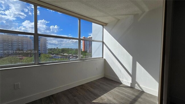 Photo - 1300 NE Miami Gardens Dr Unit 517E