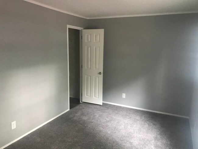 Photo - Shadeland Estates