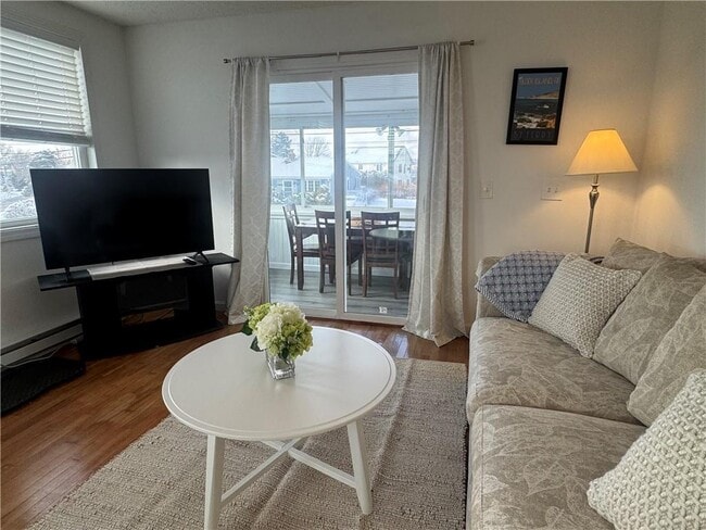 Photo - 7 White Cap Rd