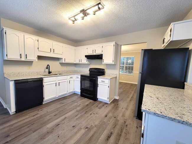 Photo - Large 2 Story Near The Airport and I-485