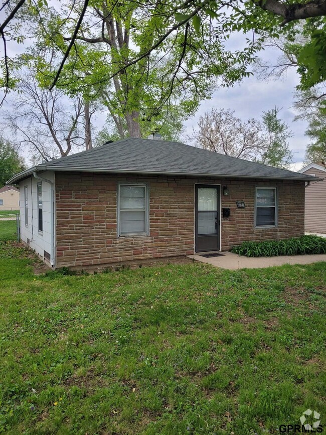 Building Photo - 2601 Calhoun St Rental