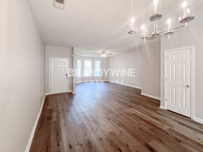 Photo - 2258 Nicole Dr