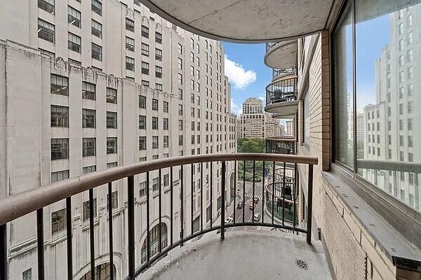 45 E 25th St Unit 12D