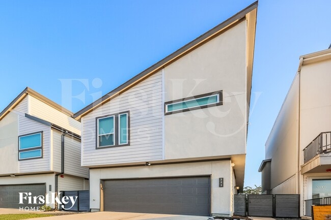 Photo - 381 N Centro Cir