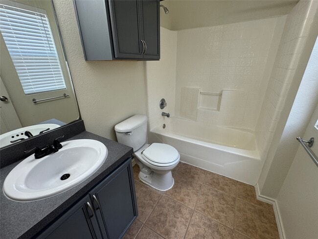 Building Photo - 9714 Coyote Creek Dr Rental