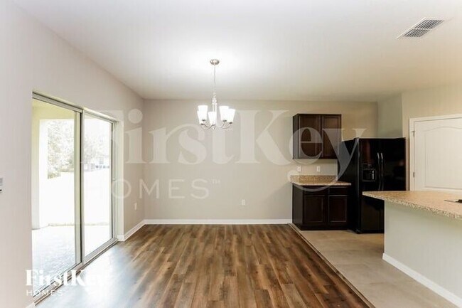 Photo - 855 Sheen Cir