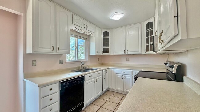 Photo - 12205 Brentwood Hills Blvd NE