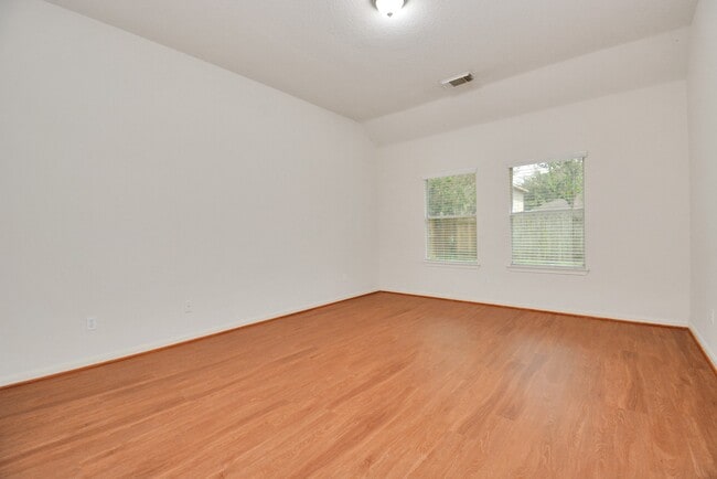 Photo - 20051 Silver Rock Dr