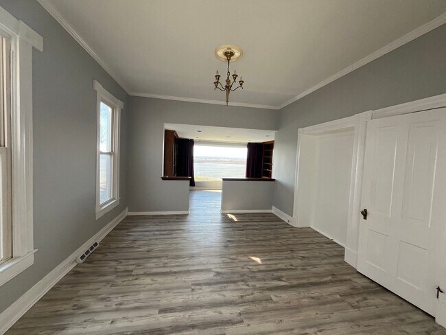 Photo - Beautiful 3 bedroom with river views