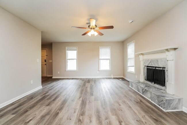 3280 Pond Ridge Trail