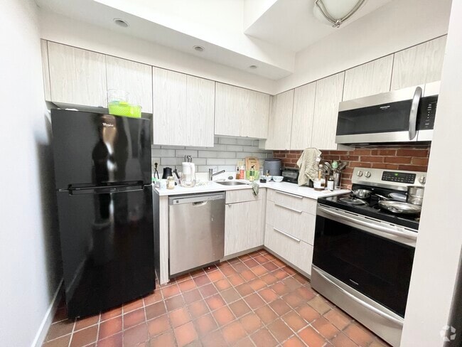 Building Photo - 73 Gainsborough St Unit 302 Rental