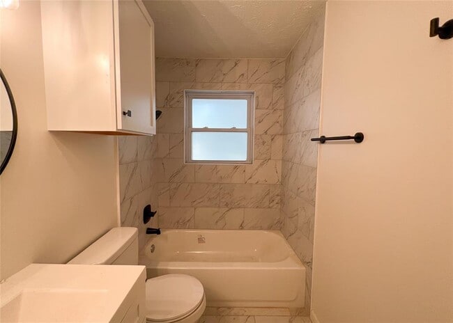 Photo - 10416 Ridgeview Dr