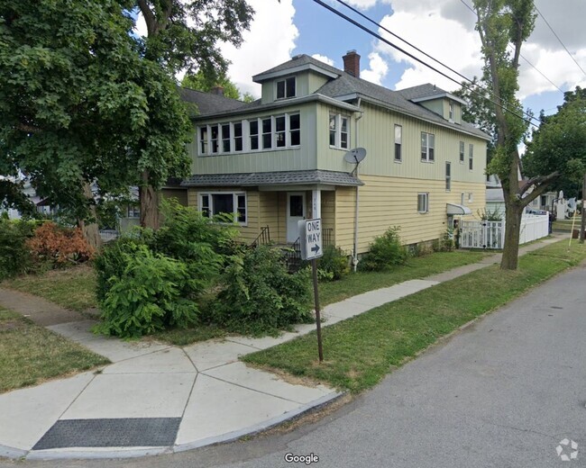 Building Photo - 248 Cumberland Ave Rental