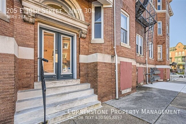 Photo - 205 E 30th St Unidad 304