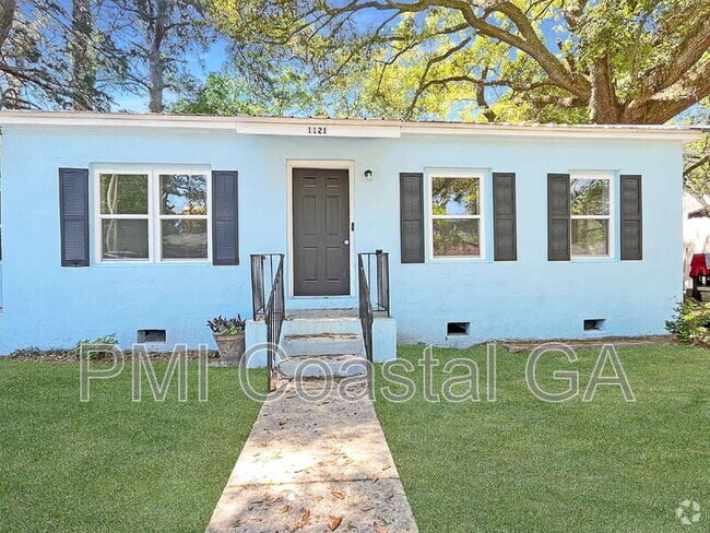 Building Photo - 1121 E 53rd St Rental