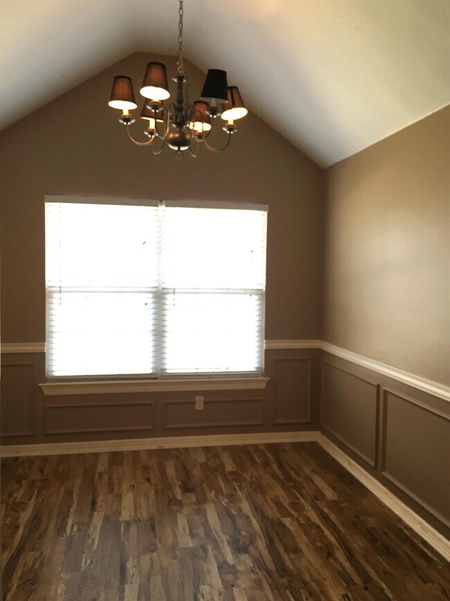 Photo - 6670 Cutter Ct